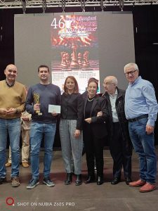 Albox El Campeón del Torneo con la familia Bonil y autoridades en la entrega de premios