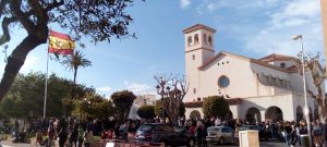 Almeria Jueves Santo 2019 puerta iglesia Ciudad Jardin