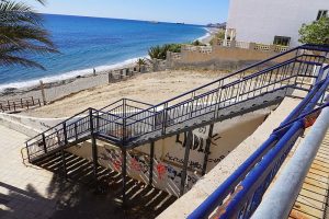Carboneras Escalera que se va a reemplazar