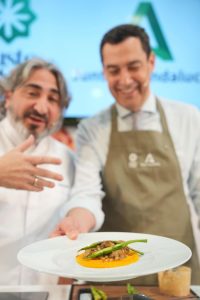 Feria Gastronomia Moreno ha estado acompañado del consejero de Agricultura, Pesca, Agua2