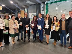 Junta y el Colegio de Graduados Sociales  1