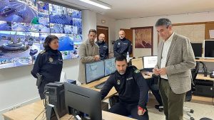 La Policía Locall de Adra estrena sala de video vigilancia para me...