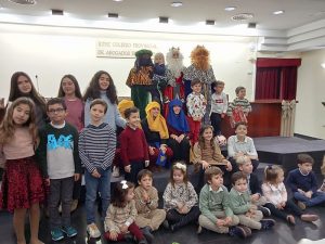 Los Reyes Magos visitan a los niños del Colegio de la Abogacía4