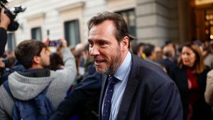 Óscar Puente es el ministro de Transportes