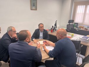 Reunión Concejal Juan José Segura con representantes vecinales Costacabana