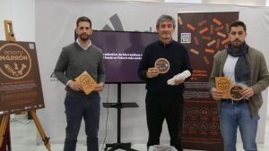 250218 Adra presenta a su nuevo vecino 'Bendito Marrón', el contenedor q... (1) (1)