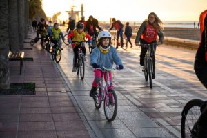ARCHIVO NIÑOS BICICLETA (1)