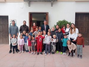 El Ayuntamiento de Adra aprueba el I Plan Local de Infancia y Ado... (1)