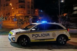 250313 Policía Local de Adra recupera en Las Cuatro Higueras un vehículo...