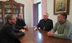 El Obispo de Almería visita Berja