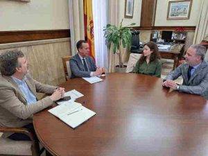 Encuentro SGA Cónsul Reino Unido (1)