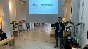 Foto Data Insight