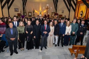 UNA IMPONENTE IMAGEN DEL SANTÍSIMO CRISTO DEL AMOR DE SANTO DOMINGO PROTAGONIZA EL CARTEL DE SEMANA SANTA 2025 (1)