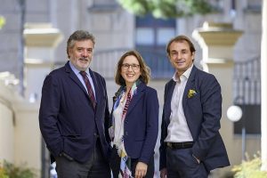 de izquierda a derecha, Kai Torrella, Consejero Delegado de Gesinter; Silvia Torrella, Presidenta Ejecutiva de Gesinter; y David Levy Faig, Consejero.