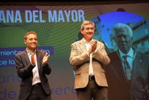 250403 Homenajes, humor, baile y copla en una emotiva Gala del Mayor en ... (2)