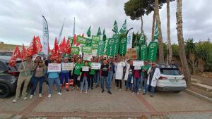 250404 Concentración Centro de Salud Níjar (1)