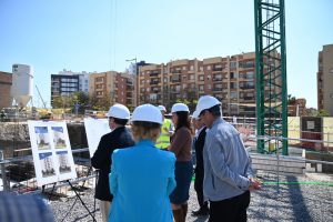 Alcaldesa visita obras 33 vpo alquiler Nueva Andalucía (13)