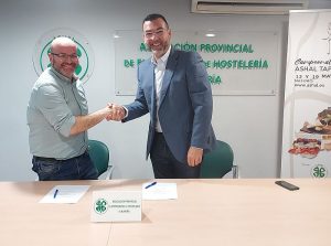 ASHAL firma convenio con Hogar Hotel