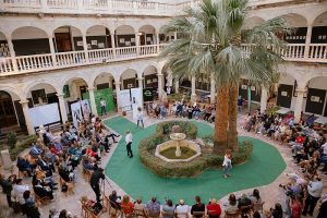 Asociación Española Contra el Cáncer en Almería organiza el desfile ‘Mucho x vivir’ desfile mucho po rvivir-28