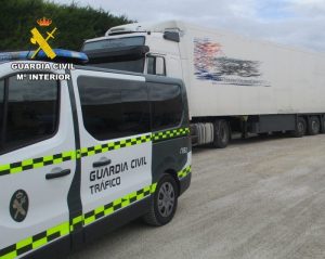 Guardia Civil de Vera inspeccion-transportes