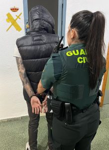 Guardia Civil detiene en Vícar a un hombre buscado 1