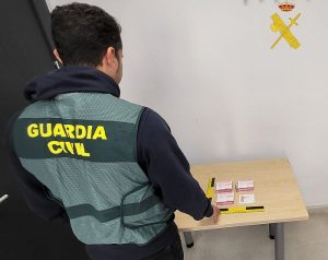 La Guardia Civil investiga a una mujer en Adra