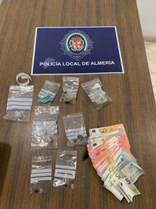 Policia Local de Almeria droga