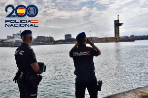 Policia Nacional Almeria INTERCEPTA Y NEUTRALIZA DRON NO AUTORIZADO