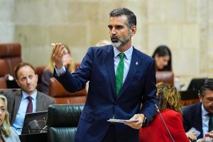 Ramón Fernández-Pacheco consejero de Agricultura Parlamento 2