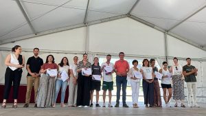 Adra Manuel Cortés clausura los talleres municipales con los más de 35...