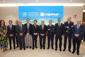 Alta dirección de Cajamar y representantes de los principales organismos públicos