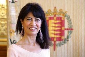 Ana María Carmen Redondo García ministra de Igualdad