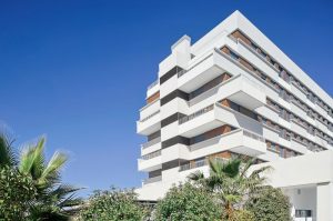 Edificio de la promoción Talabar I de AEDAS Homes en Granada.