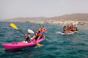 El Ayuntamiento de Adra celebra dos jornadas de 'Multiaventura Ná...