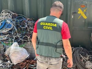 Guardia Civil Recuperados 114 kilogramos de cableado de cobre sustraídos en una explotación agrícola de Níjar