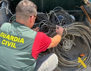 Guardia Civil detenido por robo de más de 200Kg de cobre sustraído en invernaderos del levante