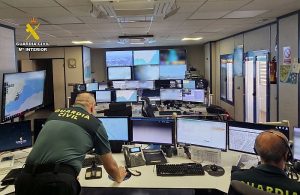 Guardia Civil embarcacion contrabando en Mojácar