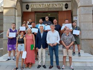 Junta y Ayuntamiento de Adra forman a jóvenes en construcción