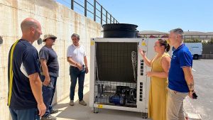 Adra Manuel Cortés visita los últimos trabajos de las obras de renovac... (1)