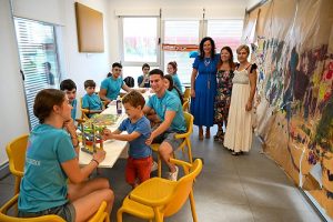 Alcaldesa visita Escuelas Verano asociaciones Edificio ALMA (13)
