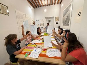 Casa del Poeta  Foto del primer taller de Verano en Verso