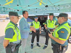 Visita del Subdelegado Gobierno en Almeria controles Tráfico GC Dreambeach 080825 (1)