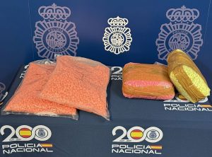 Policía Nacional detiene en Almería a un individuo que llevaba encima más de 7 kilos de pastillas