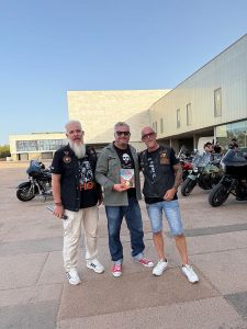 Premio a Diego Cruz de HDC Harley Davidson Almería (2)
