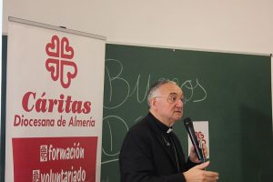 Cáritas Diocesana de Almería - Inauguración Mambré calor y café obispo almería