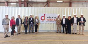Foto familia visita Asempal Caldererías Indálicas