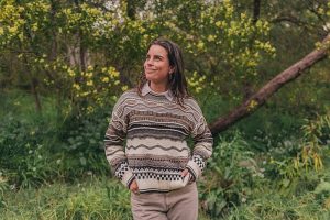 La cantautora y guitarrista australiana Steph Strings