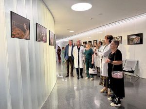 exposición fotográfica 'Huellas', impulsada por la Asociación Amamaa