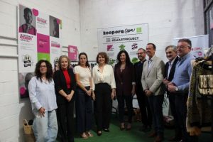 foto familia - Cáritas KOOPERA  aniversario de Cáritas Koopera Almería