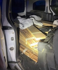 ALMERIA POLICIA LOCAL DETENIDO INTERIOR DE LA FURGONETA